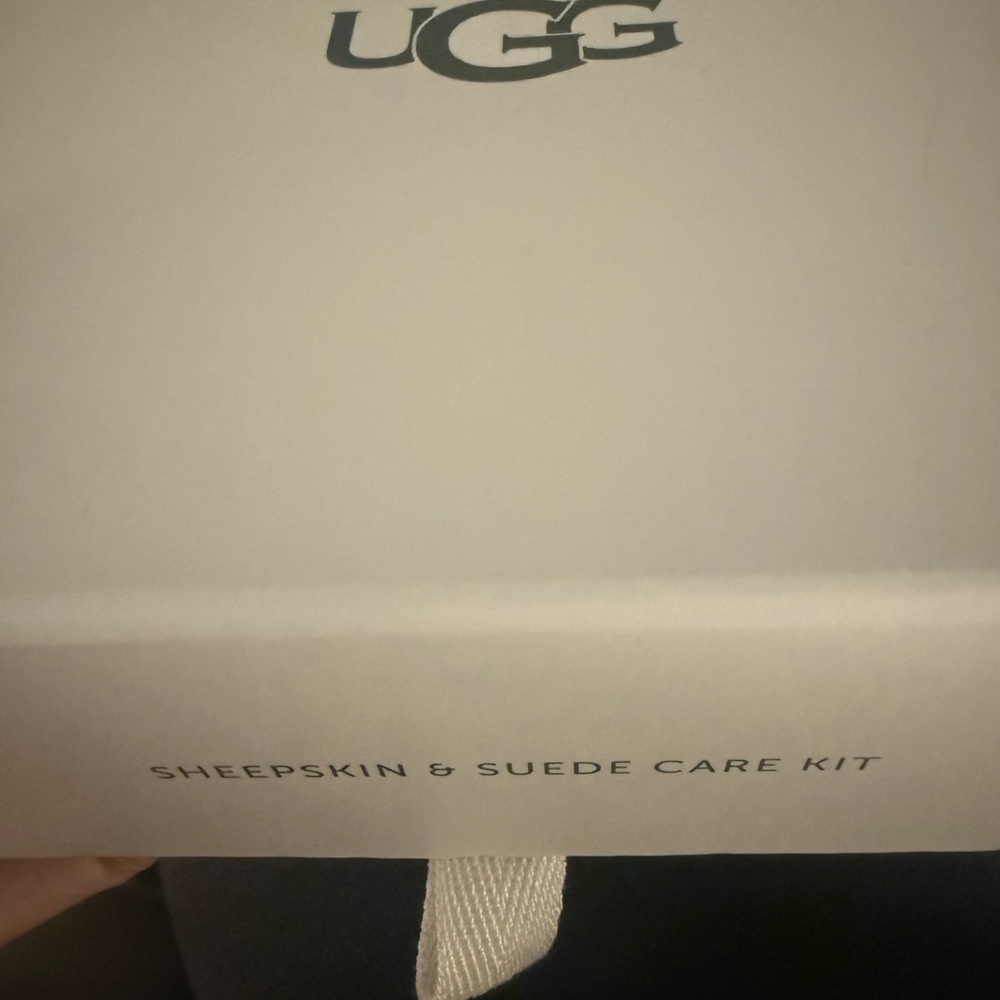 UGG Sheepskin & Suede Care Kit